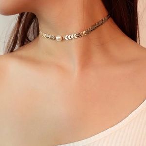 NEW trendy gold arrow chain pearl choker necklace